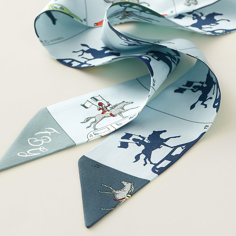 ブラック❤︎エルメス　ツイリー　パラード・アン・ファンファーレ　馬柄　リバーシブル エルメス2023AW新作シルク⑪Parade en Fanfare | 可愛いもの好き